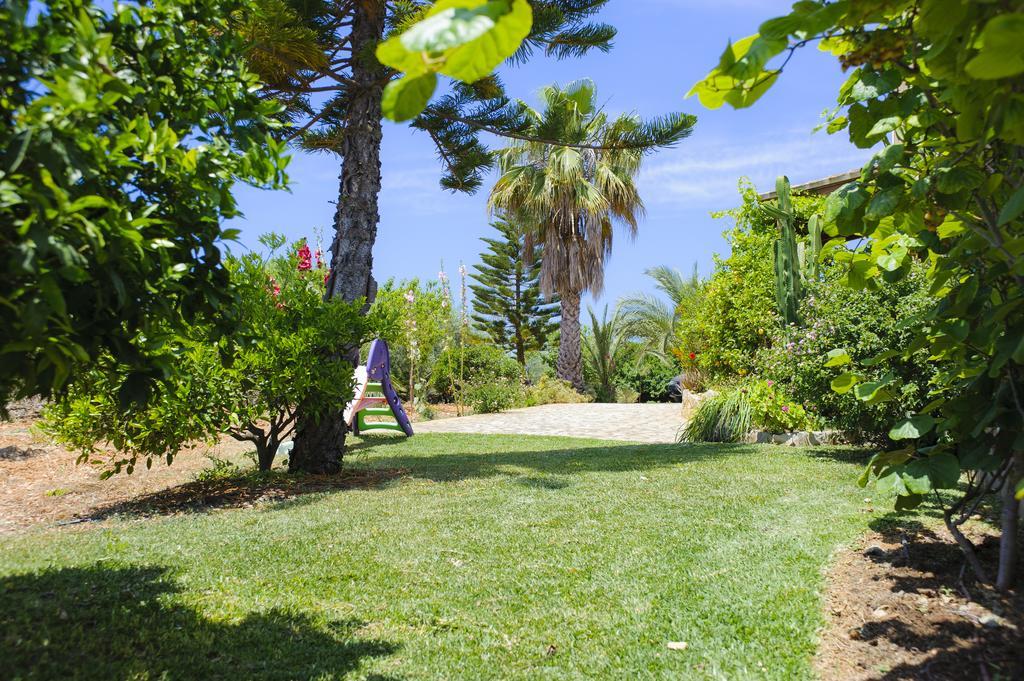Finca Miquel Tomas كاس كاتالا الغرفة الصورة