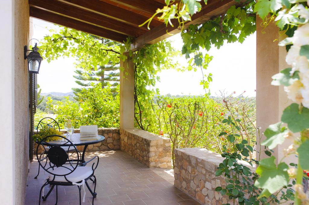 Finca Miquel Tomas كاس كاتالا الغرفة الصورة